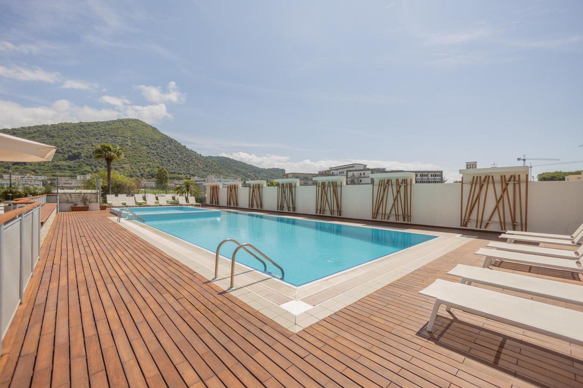 Novotel Salerno Est Arechi Exterior photo