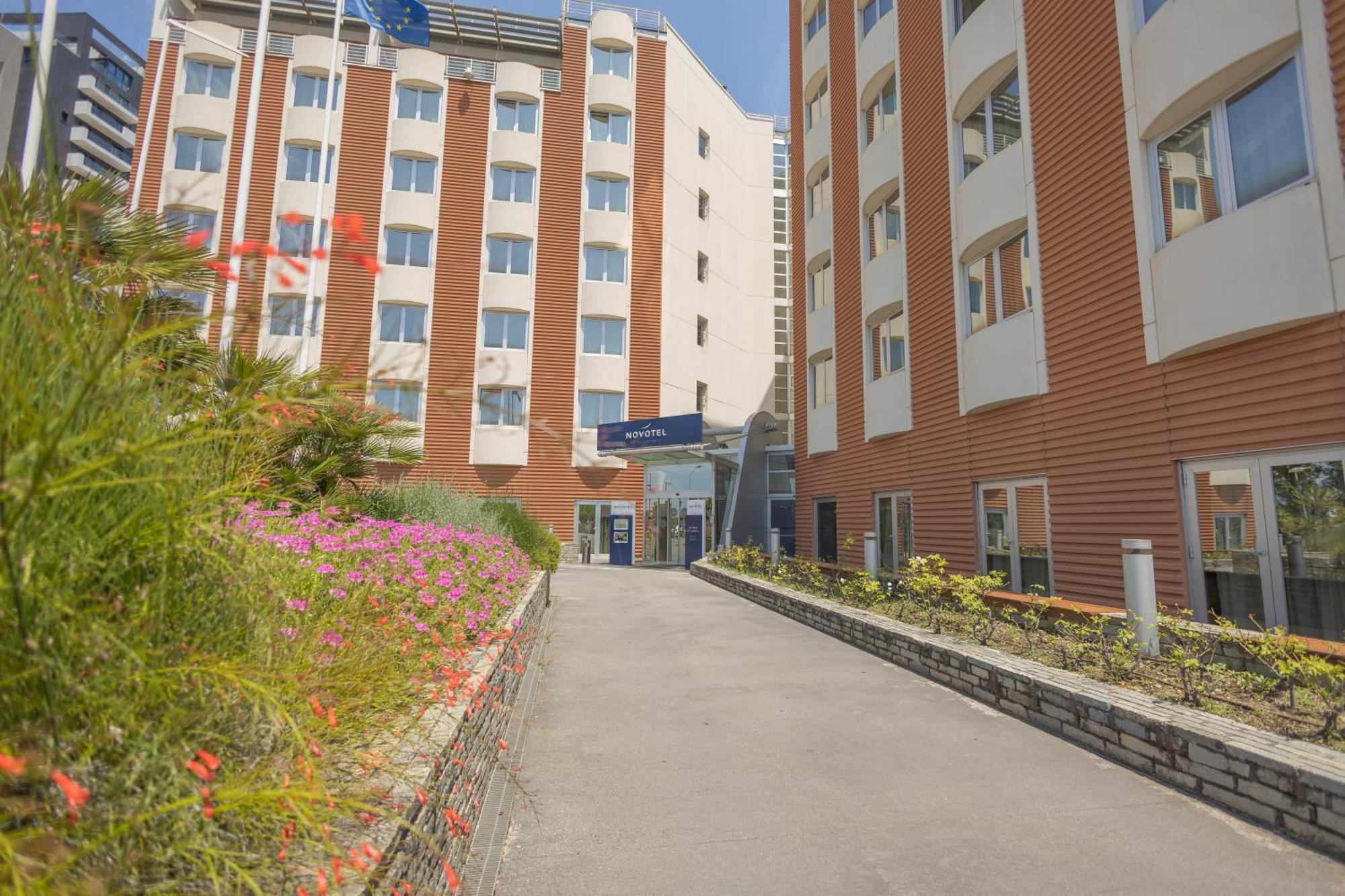 Novotel Salerno Est Arechi Exterior photo